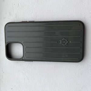 RIMOWA iPhone 11 Pro Case Green